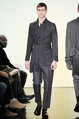 Yves Saint Laurent / - 2010-2011